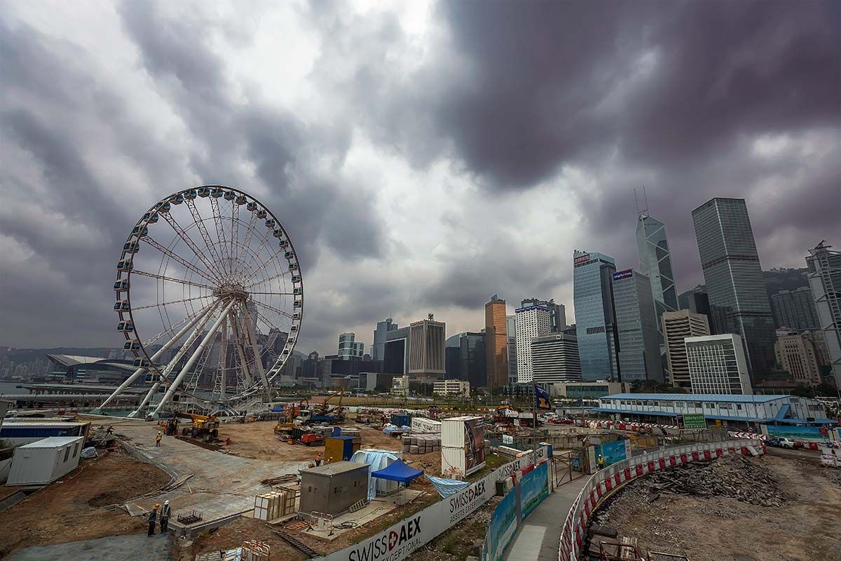 Crossing the walkway from central pier is also a good spot for great Hong Kong skyline photos.