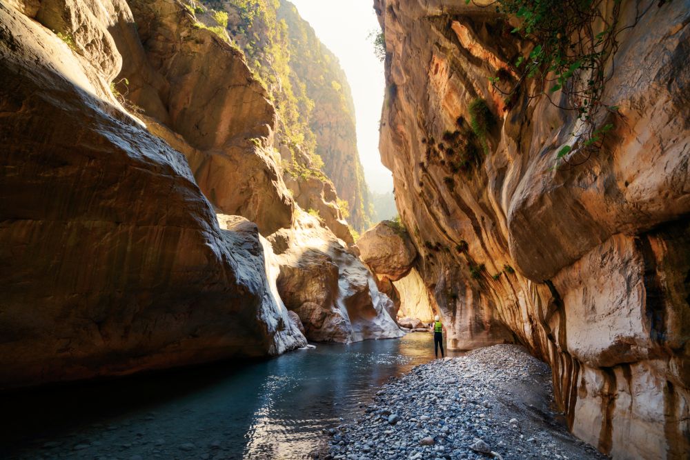 Perhaps one of the most beautiful sights is Geinyuk Canyon