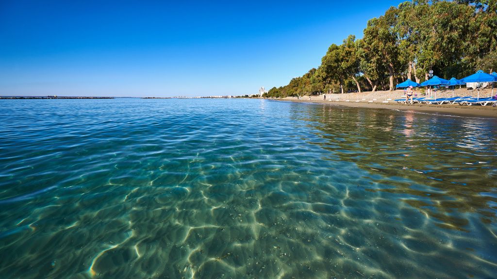 The clearest water on Dasudi beach